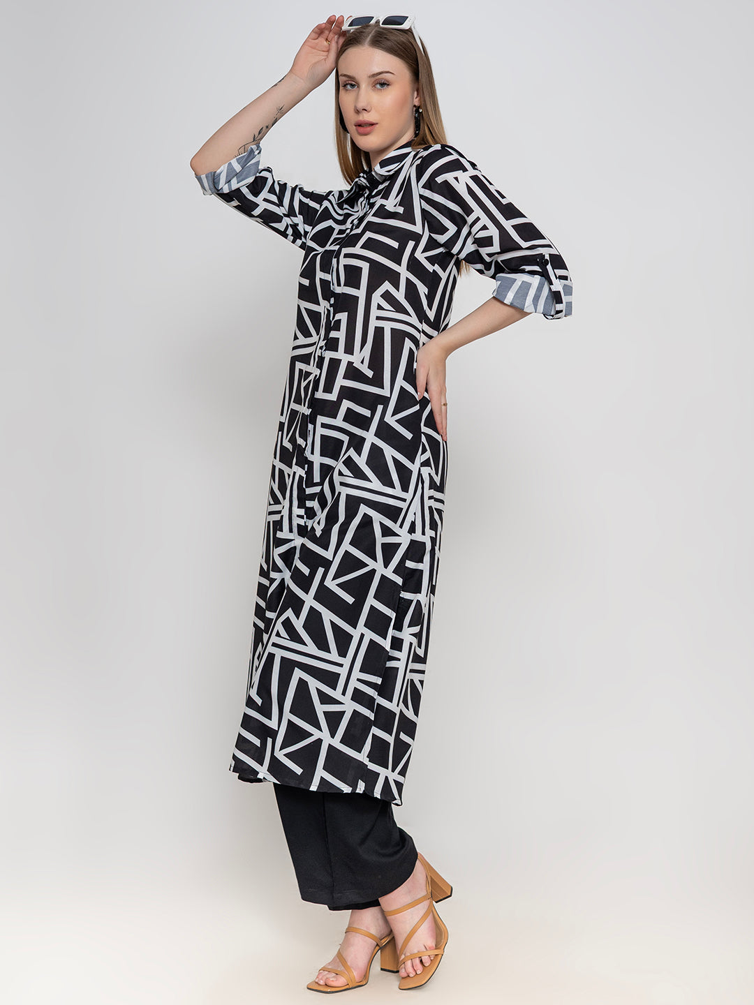 Monochrome long shirt coord set