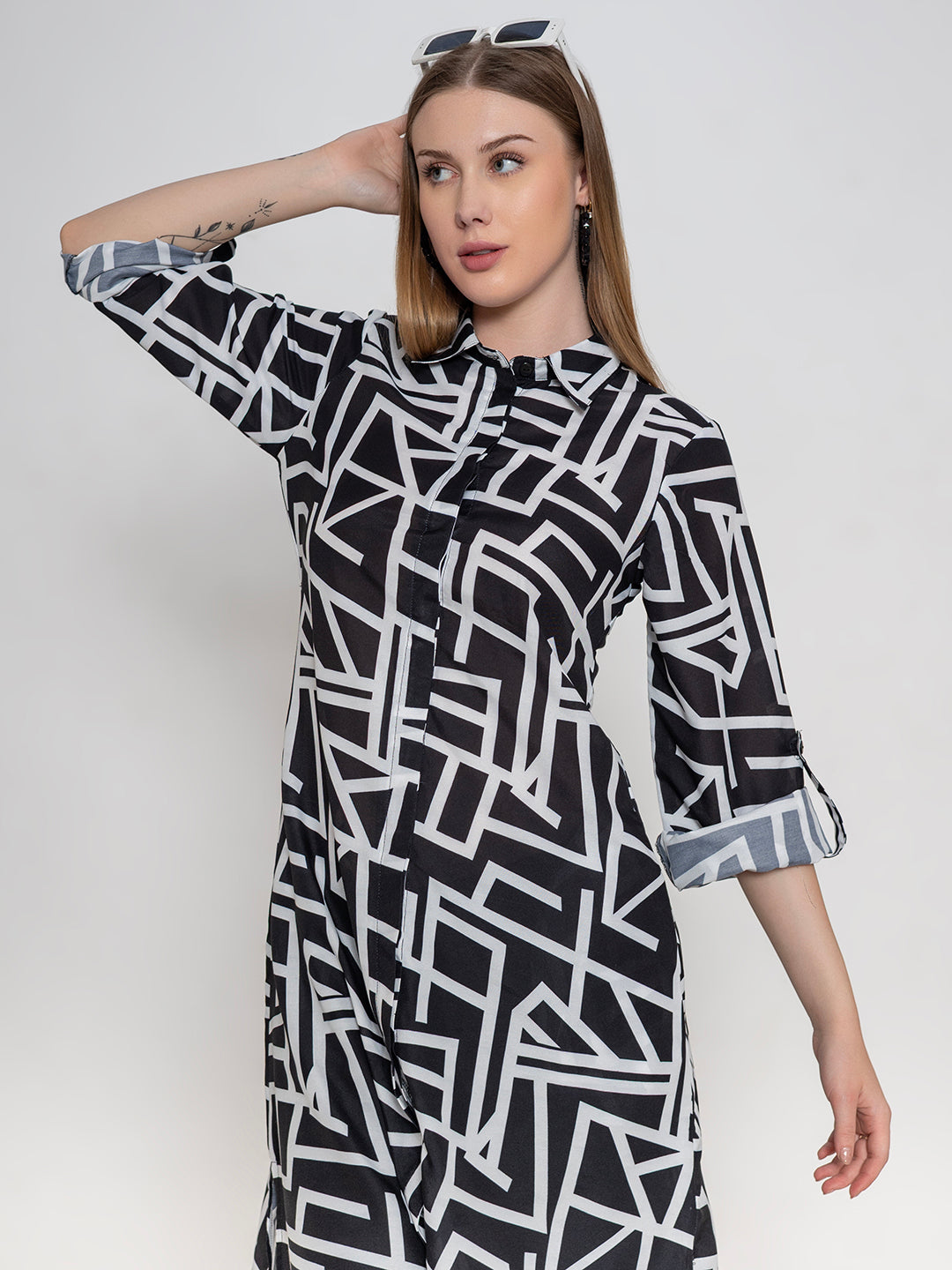 Monochrome long shirt coord set