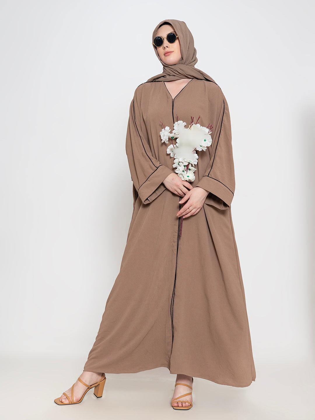 Minimalistic Abaya